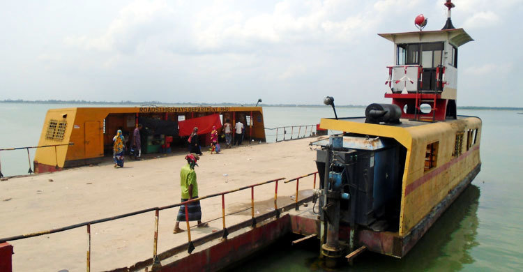 জৌকুড়া-নাজিরগঞ্জ রুটে ফেরি চলাচল বন্ধ