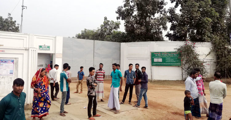 হা-মীম কারখানায় মাটিচাপায় ২ শ্রমিক নিহত