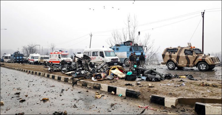 40 CRPF men killed in blast in Kashmir