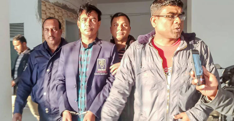 তিন দিনের রিমান্ডে সাংবাদিক হেদায়েত