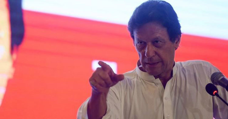 Pakistan will retaliate if India attacks, says Imran Khan