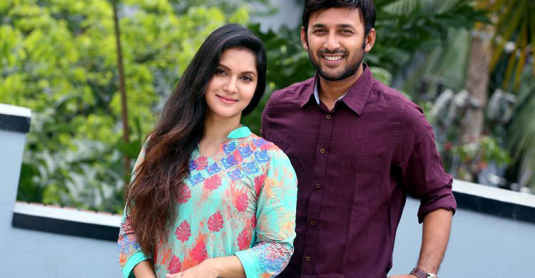 প্রথম প্রেমে মনোজ-মিথিলা