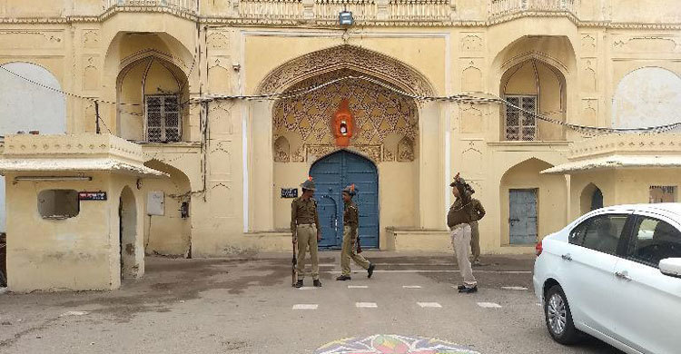 Pakistan inmate killed in Indian jail amid bombing tensions