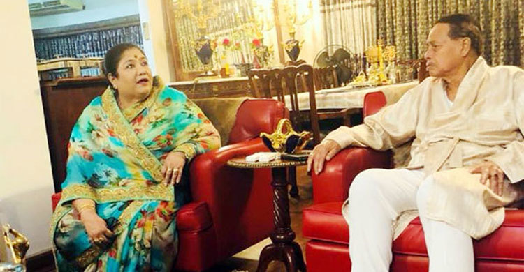 পারভীনকে মনোনয়ন দিলেন এরশাদ