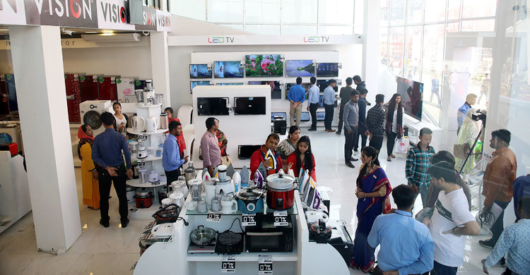 Vision Electronics offers Thailand and Nepal tour at DITF