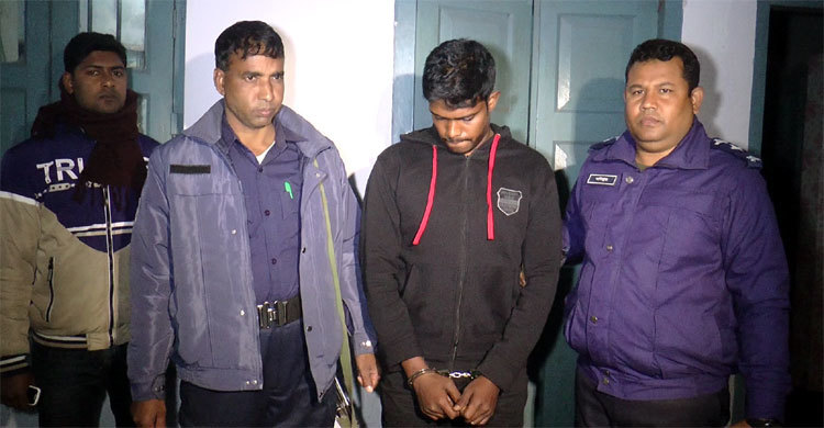 ফেনসিডিলসহ কারা পুলিশ আটক