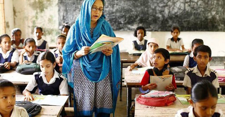 লাগামছাড়া কুড়িগ্রামের প্রাথমিক বিদ্যালয়ের শিক্ষকরা