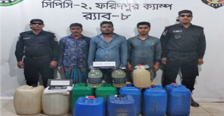 ৩৩১ লিটার মদসহ গ্রেফতার ৩