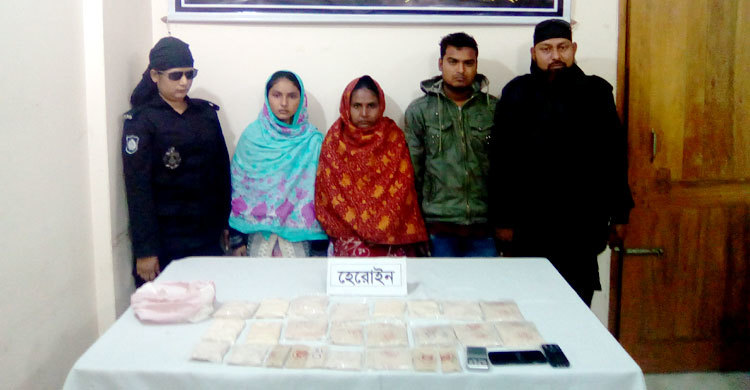 সোয়া দুই কেজি হেরোইনসহ গ্রেফতার ৩