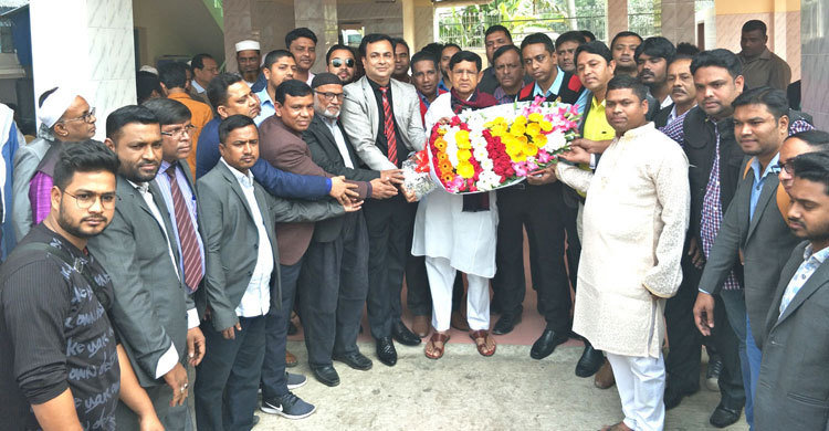 পাট শিল্পকে এগিয়ে নিতে পলিথিন পরিহারের আহ্বান বস্ত্রমন্ত্রীর