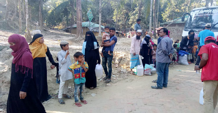 ভারত থেকে আসা রোহিঙ্গারা ঠাঁই পাচ্ছে ক্যাম্পে