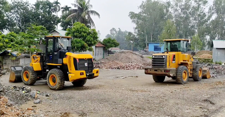 মজুরি বৃদ্ধির দাবি, কাজে ফেরেননি নাকুগাঁও স্থলবন্দরের শ্রমিকরা