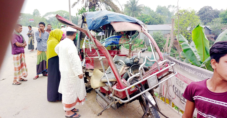 টাঙ্গাইলে পিকআপ-অটোরিকশার সংঘর্ষে নিহত ২