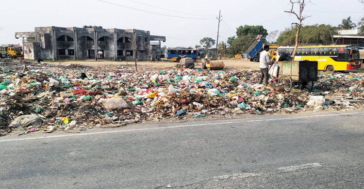 কেনা জমিতে বর্জ্য ফেলবে নড়াইল পৌরসভা