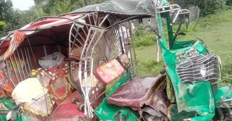 ময়মনসিংহে পৃথক সড়ক দুর্ঘটনায় বাবা-ছেলেসহ নিহত ৬