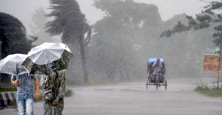 রাজধানীতে স্বস্তির বৃষ্টি, ধেয়ে আসছে ঘূর্ণিঝড় ‘গুলাব’