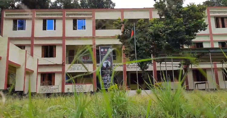 একই বিদ্যালয়ের শিক্ষিকা মায়ের পর ছেলেও করোনা আক্রান্ত | ২৬ সেপ্টেম্বর ২০২১