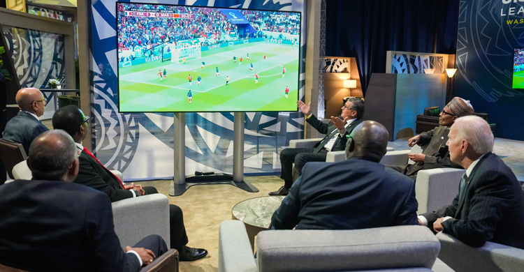 মরক্কান প্রধানমন্ত্রীর সঙ্গে সেমিফাইনাল দেখলেন বাইডেন