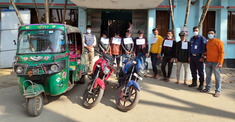 পুলিশের সাঁড়াশি অভিযানে ২ অ্যাপাচি মোটরসাইকেল উদ্ধার