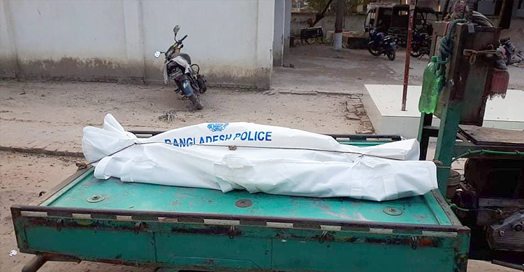 বালুবাহী ট্রাকচাপায় অটোরিকশার চালক নিহত