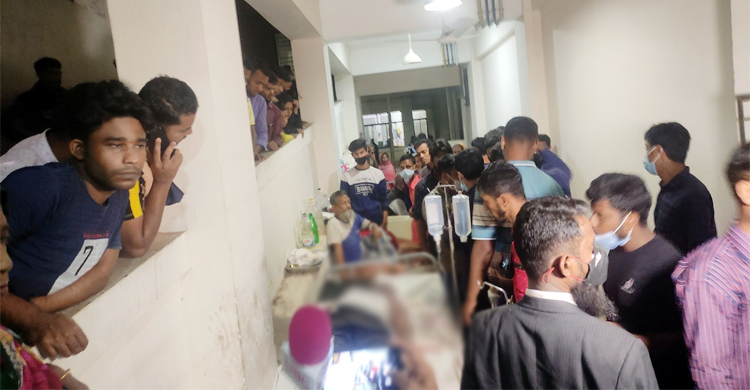 নোয়াখালীতে পিকআপ-অটোরিকশা সংঘর্ষে ৪ যাত্রী নিহত