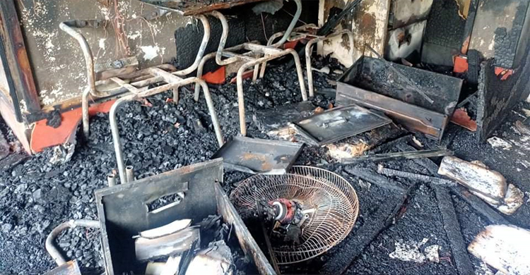 ইউএনওর কার্যালয়ে অগ্নিকাণ্ডের ঘটনা তদন্তে ৩ সদস্যের কমিটি
