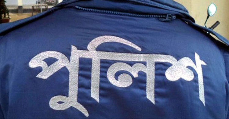 আসামি ধরতে গিয়ে হামলার শিকার পুলিশ