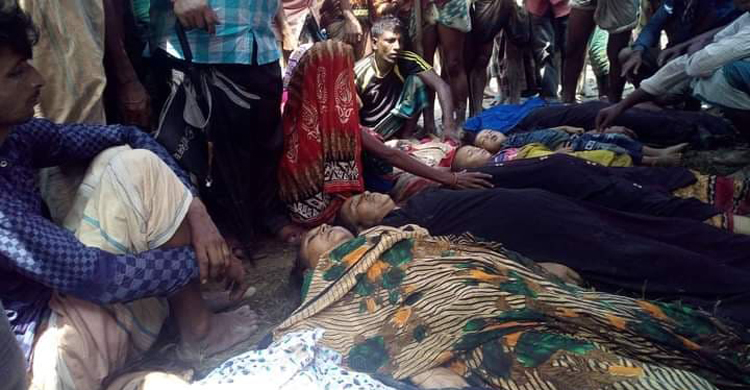 নেত্রকোনায় ট্রলারডুবি : সুনামগঞ্জের ৯ জনের দাফন সম্পন্ন