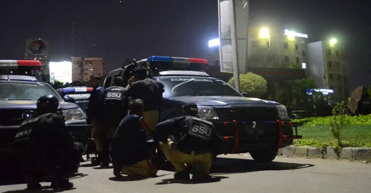 পাকিস্তানে পুলিশপ্রধানের কার্যালয়ে বন্দুক হামলায় নিহত ৯