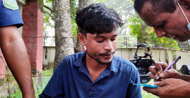 বন্ধুর দেয়া নম্বরে প্রেম করে জানলেন বোন, আদালতে বন্ধুর বুকে ছুরি
