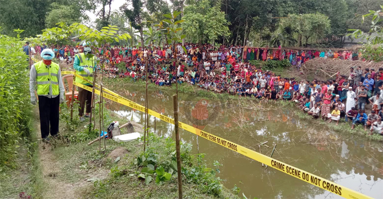 স্ত্রীর খোঁজ মিলছে না বলে প্রচারণা, গর্ত খুঁড়ে মিললো মরদেহ
