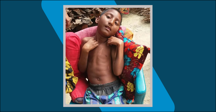 মাতৃস্নেহবঞ্চিত প্রতিবন্ধী জুবায়েরের প্রয়োজন একটি হুইল চেয়ার