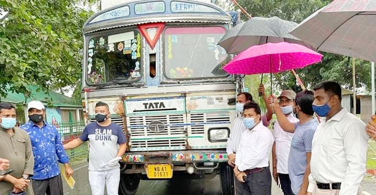 ভুটানের রাজা-প্রধানমন্ত্রীর জন্য আম-কাঁঠাল পাঠালেন শেখ হাসিনা