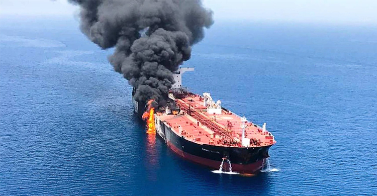 ইসরায়েলি ধনকুবেরের ট্যাংকারে ড্রোন হামলা ইরানের কাজ: যুক্তরাষ্ট্র