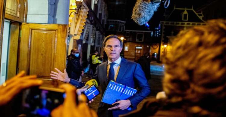 Dutch govt faces collapse over child benefits scandal
