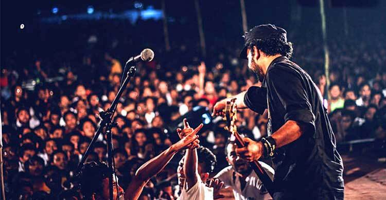 প্রথমবার ভারতে গাইবে শিরোনামহীন