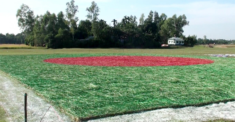 হবিগঞ্জে ১২ হাজার বর্গফুটের জাতীয় পতাকা