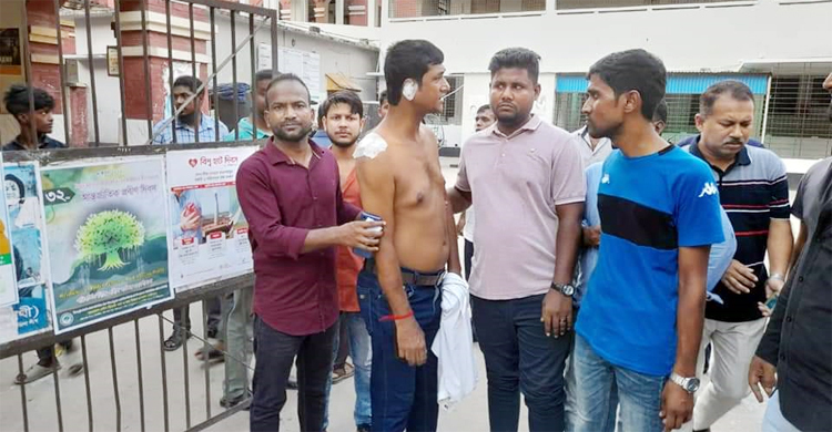 ফরিদপুরে স্বেচ্ছাসেবকদলের কর্মীসভায় যুবলীগের হামলা
