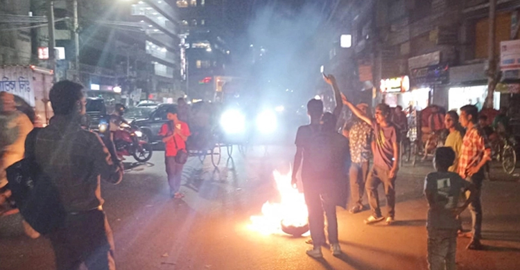 পল্টনে বাস ভাঙচুরের সময় বাম গণতান্ত্রিক জোটের চারজন আটক