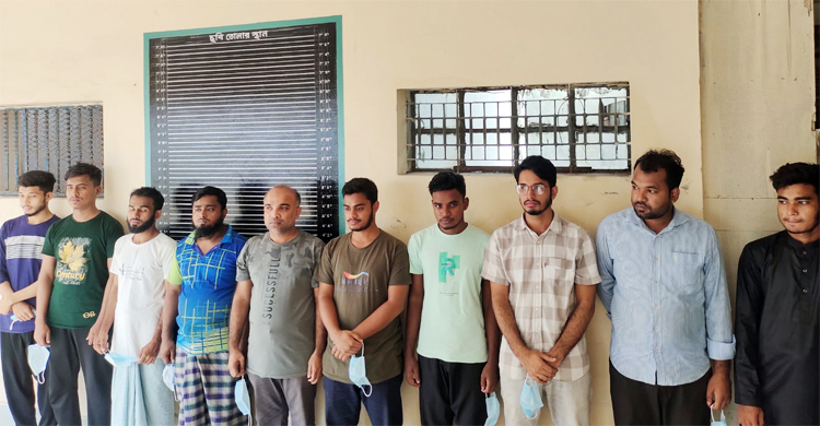 চট্টগ্রামের ঘটনায় ছাত্র অধিকার ও যুব পরিষদের ৯ জন গ্রেফতার