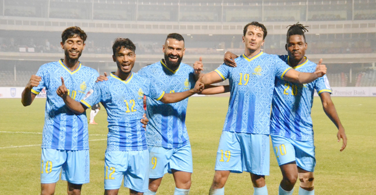 প্রথম ম্যাচেই পয়েন্ট হারাতে বসেছিল আবাহনী