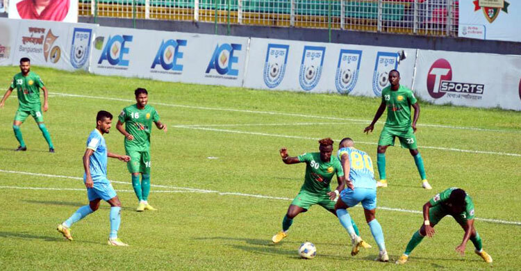 স্থানীয় দুই তরুণের ঝলকে পূর্ণ পয়েন্ট আবাহনীর