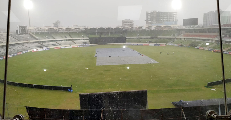 প্রিমিয়ার লিগের শেষ দিনও বৃষ্টির বাগড়া