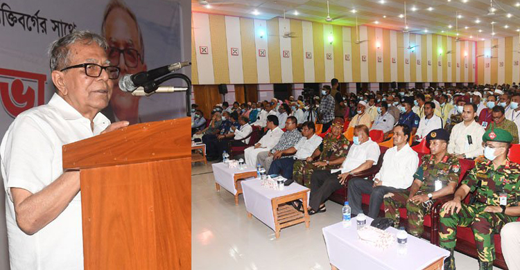 President alerts against using plastic garbage, polythene to protect environment