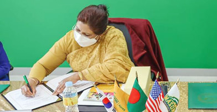 দূতাবাসে ‘অপ্রত্যাশিত’ সেবা পেয়ে প্রাণখোলা অভিবাদন প্রবাসীর
