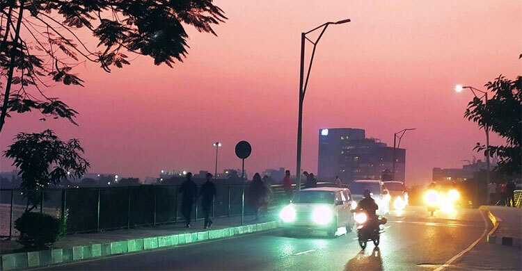 সন্ধ্যায় সড়কে ঝরলো ৩ প্রাণ