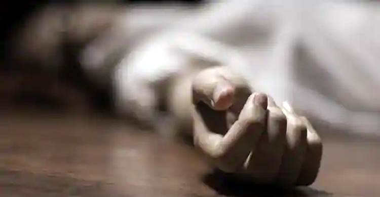 স্বামীর সঙ্গে অভিমান করে কীটনাশক পানে গৃহবধূর আত্মহত্যা