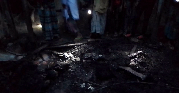 আগুনে পুড়ে ঘুমন্ত কিশোরীর মৃত্যু, দগ্ধ মা-ভাই হাসপাতালে