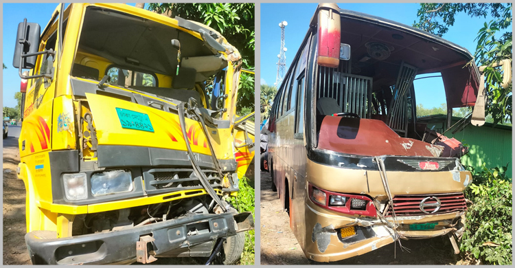 মিরসরাইয়ে দাঁড়িয়ে থাকা পিকআপে বাসের ধাক্কা, নিহত ৩