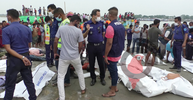 স্পিডবোট দুর্ঘটনা : নিহত ২৬ জনের মরদেহ হস্তান্তর